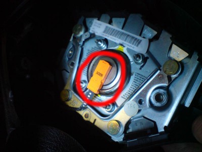 Airbag.jpg (82.92 KiB) 1017 mal betrachtet Airbag.jpg