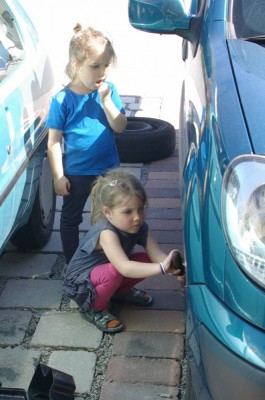 autoschrauber_03.JPG (202.37 KiB) 2259 mal betrachtet autoschrauber_03.JPG