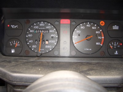 Tacho.jpg (57.54 KiB) 2007 mal betrachtet Tacho.jpg