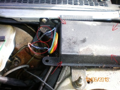 Motorraum.jpg (144.88 KiB) 868 mal betrachtet Motorraum.jpg