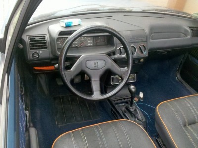 205cockpit.jpg (142.69 KiB) 7233 mal betrachtet 205cockpit.jpg