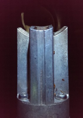 Bolzen seitlich.jpg (79.46 KiB) 2554 mal betrachtet Bolzen seitlich.jpg